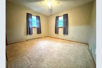 907 Poplar Avenue, Marshall, MN 56258 - Photo 11