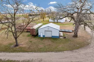 1958 State Hwy 15, Truman, MN 56088 - Photo 5