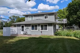 501 Prospect St, Milroy, MN 56263 - Photo 27