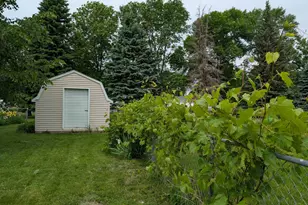 501 Prospect St, Milroy, MN 56263 - Photo 23