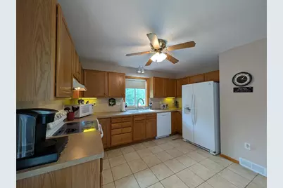 501 Prospect Street, Milroy, MN 56263 - Photo 3