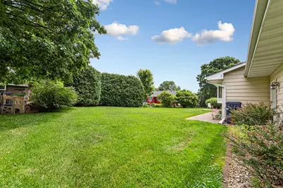 174 Spring Valley Drive, Bloomington, MN 55420 - Photo 31