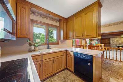174 Spring Valley Drive, Bloomington, MN 55420 - Photo 11