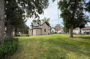 212 N Murphy St, Lake Crystal, MN 56055 - Photo 21