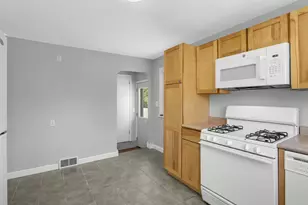 141 Stanley St, West Saint Paul, MN 55118 - Photo 7