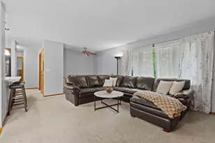 13941 Herald Ct, Apple Valley, MN 55124 - Photo 7