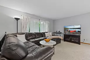 13941 Herald Ct, Apple Valley, MN 55124 - Photo 7