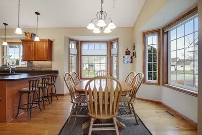 1575 Windsor Drive S, Shakopee, MN 55379 - Photo 13