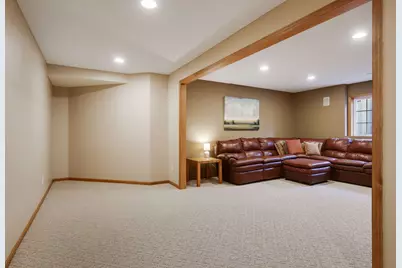 1575 Windsor Drive S, Shakopee, MN 55379 - Photo 37