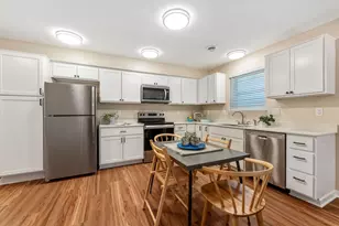 1354 Winthrop St N, Saint Paul, MN 55119 - Photo 3