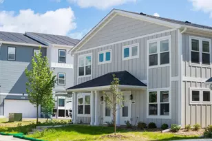 1354 Winthrop St N, Saint Paul, MN 55119 - Photo 1