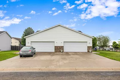 816 Woodbridge Circle, Dilworth, MN 56529 - Photo 3