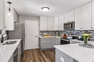 2635 Norwood Ln N, Plymouth, MN 55441 - Photo 15