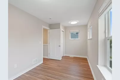 1334 Winthrop Street N, Saint Paul, MN 55119 - Photo 15