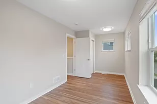 1334 Winthrop St N, Saint Paul, MN 55119 - Photo 15