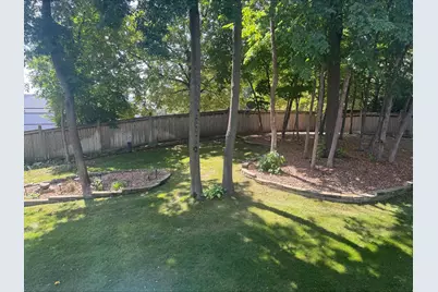 13985 42nd Avenue N, Plymouth, MN 55446 - Photo 3