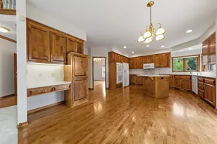 13985 42nd Ave N, Plymouth, MN 55446 - Photo 31