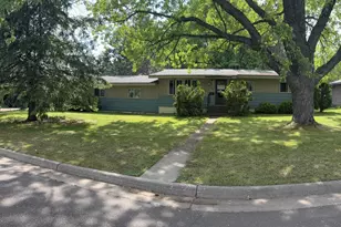 919 8th St, Cloquet, MN 55720 - Photo 1