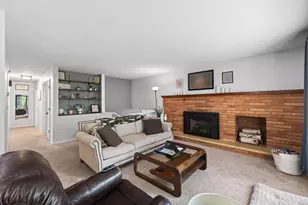 26583 Everton Cir, Wyoming, MN 55092 - Photo 7