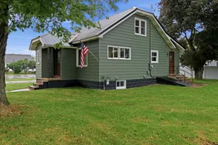 525 W Lincoln St, Augusta, WI 54722 - Photo 25