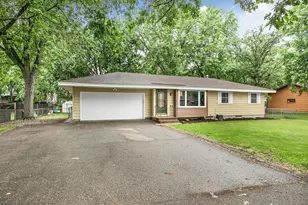 10136 Dogwood St NW, Coon Rapids, MN 55448 - Photo 23