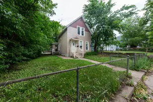 955 Wilson Ave, Saint Paul, MN 55106 - Photo 1
