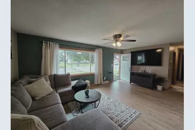 1204 8th Street SE, Waseca, MN 56093 - Photo 5