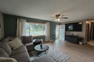 1204 8th St SE, Waseca, MN 56093 - Photo 5