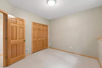 18205 39th Avenue N, Plymouth, MN 55446 - Photo 37