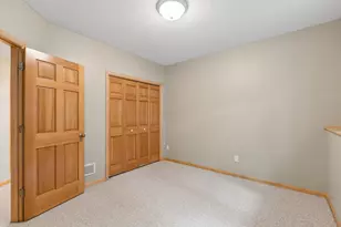18205 39th Ave N, Plymouth, MN 55446 - Photo 37