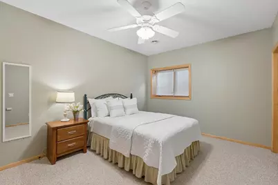 18205 39th Avenue N, Plymouth, MN 55446 - Photo 33