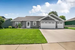 310 14th St N, Cold Spring, MN 56320 - Photo 1
