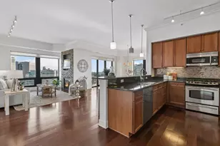 500 E Grant St, Minneapolis, MN 55404 - Photo 15
