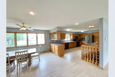 212 Eastern Avenue S, Comfrey, MN 56019 - Photo 11