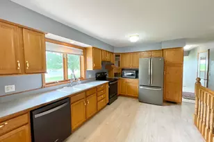 212 Eastern Ave S, Comfrey, MN 56019 - Photo 19
