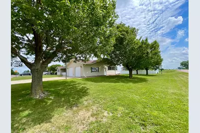 212 Eastern Avenue S, Comfrey, MN 56019 - Photo 71