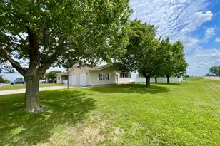 212 Eastern Ave S, Comfrey, MN 56019 - Photo 71
