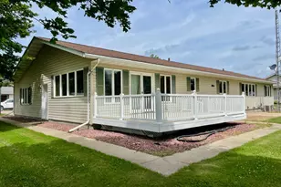 212 Eastern Ave S, Comfrey, MN 56019 - Photo 63