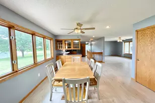 212 Eastern Ave S, Comfrey, MN 56019 - Photo 13