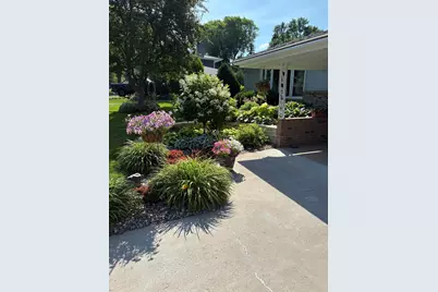 980 Lydia Avenue W, Roseville, MN 55113 - Photo 57