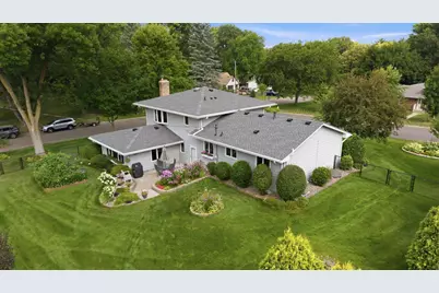 980 Lydia Avenue W, Roseville, MN 55113 - Photo 3