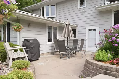 980 Lydia Avenue W, Roseville, MN 55113 - Photo 29