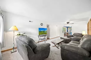 576 South St, Owatonna, MN 55060 - Photo 9