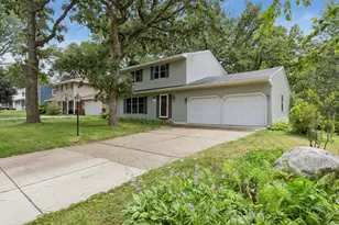7117 Steepleview Rd, Woodbury, MN 55125 - Photo 1