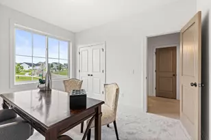 19820 Henning Ave, Lakeville, MN 55044 - Photo 17