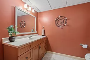 181 Cascade Ct, Chanhassen, MN 55317 - Photo 51