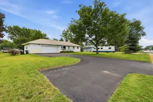 4002 7th Ave, Anoka, MN 55303 - Photo 3