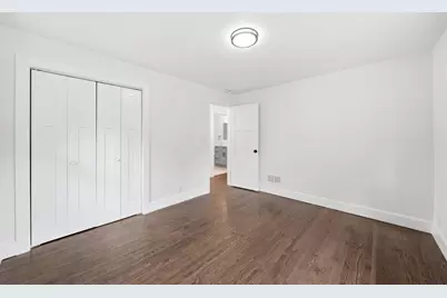121 Frost Street W, South Saint Paul, MN 55075 - Photo 25