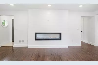 121 Frost Street W, South Saint Paul, MN 55075 - Photo 17