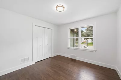 121 Frost Street W, South Saint Paul, MN 55075 - Photo 21